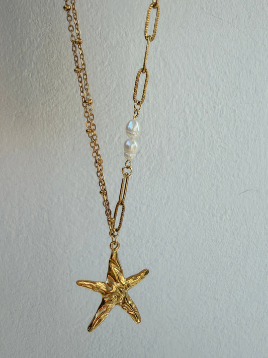 Collier étoile MAWA en acier inoxydable DORÉ